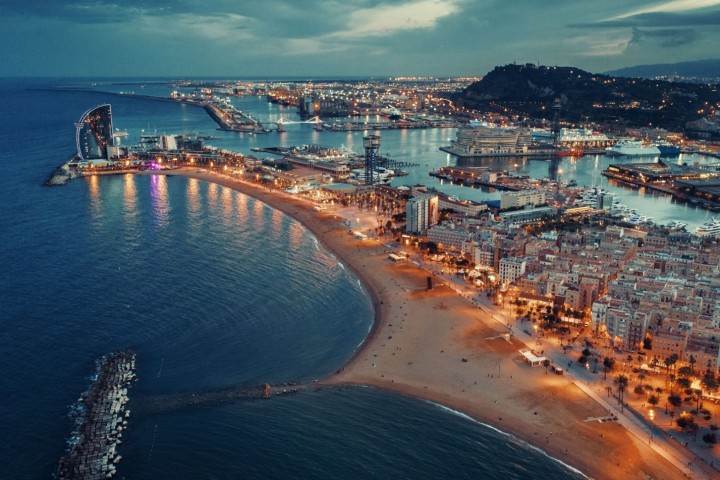 Discover the Best Neighborhoods to Live and Invest in Barcelona