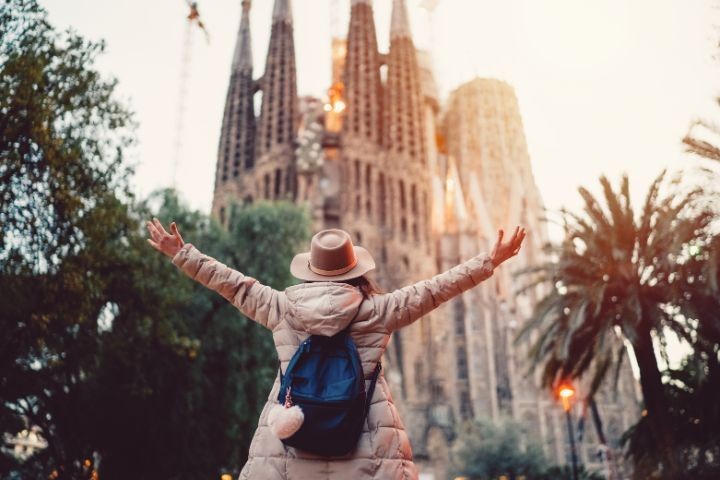 Discover the Best Neighborhoods to Live and Invest in Barcelona